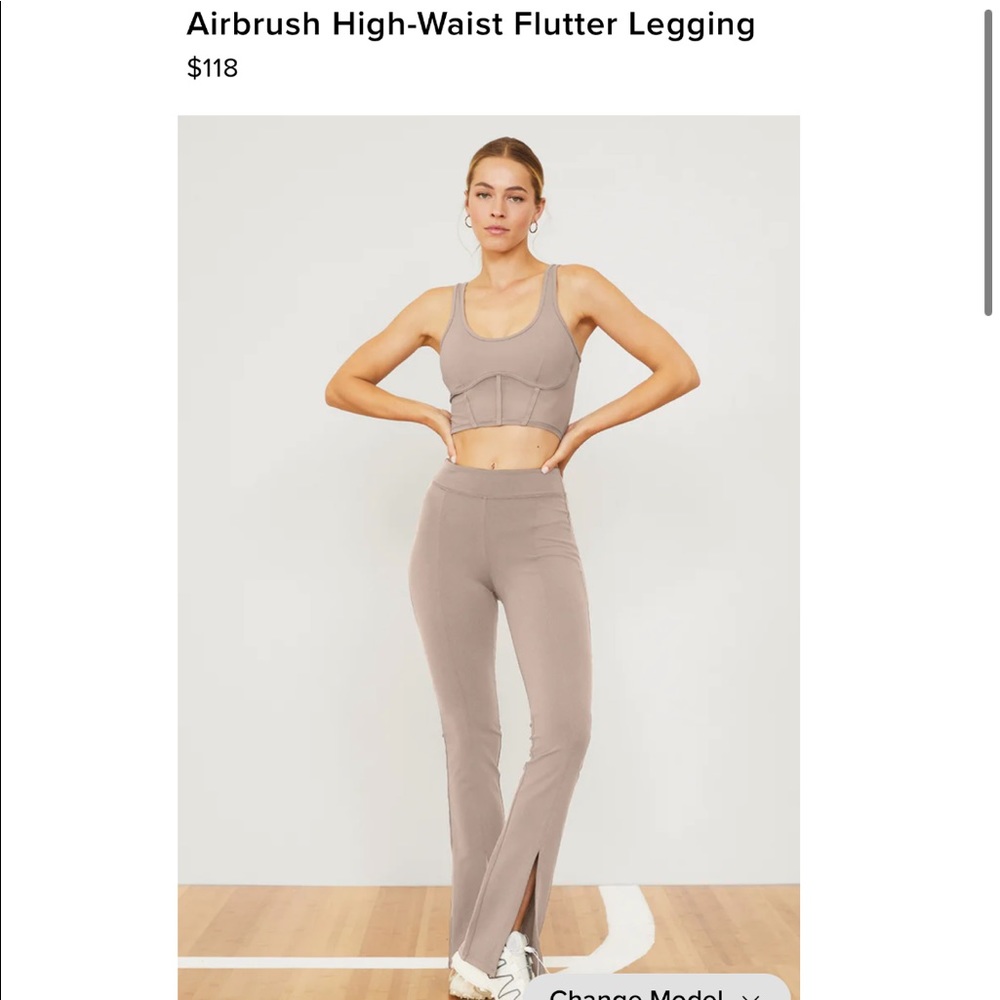 Alo Yoga Airbrush High-Waist Flutter Legging in limited color Taupe 🌹
